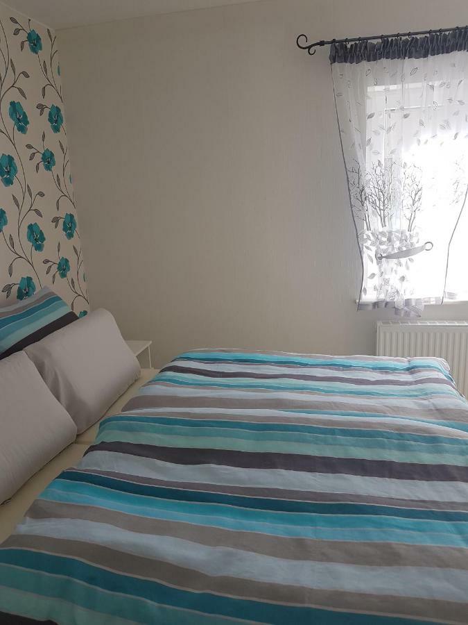 Ferienwohnung Regenbogen คัปเพล-กราเฟินเฮาเซน ภายนอก รูปภาพ