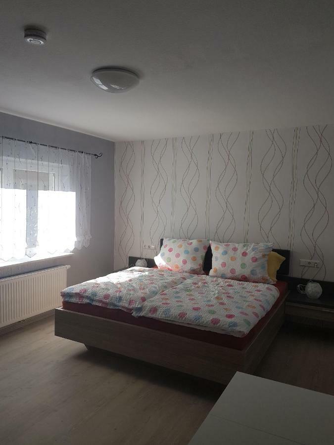 Ferienwohnung Regenbogen คัปเพล-กราเฟินเฮาเซน ภายนอก รูปภาพ